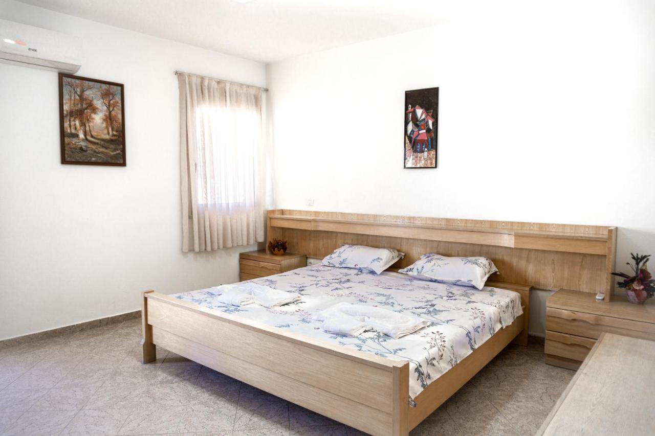 Privatunterkunft Center Two Private Bedrooms Near Scanderbeg Square On Shared