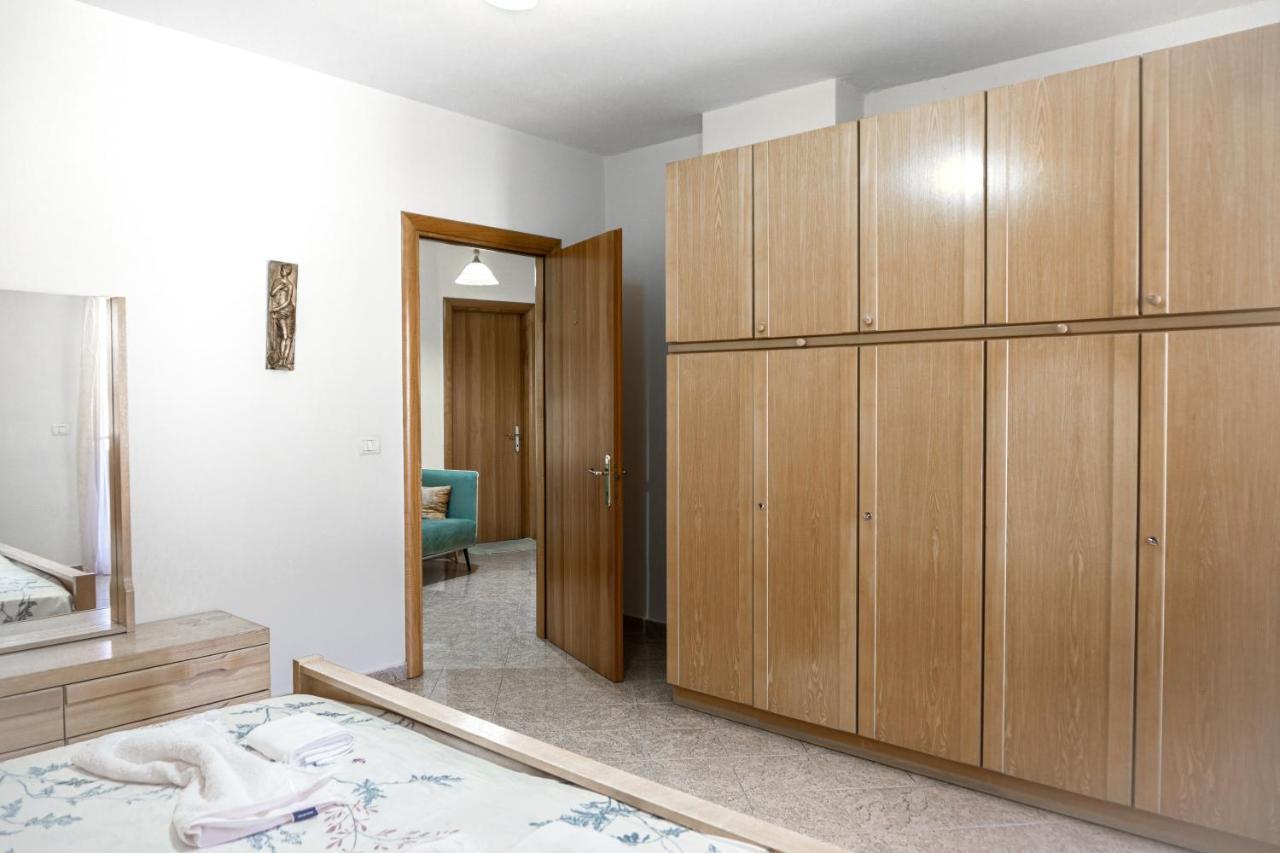 Privatunterkunft Center Two Private Bedrooms Near Scanderbeg Square On Shared Tirana